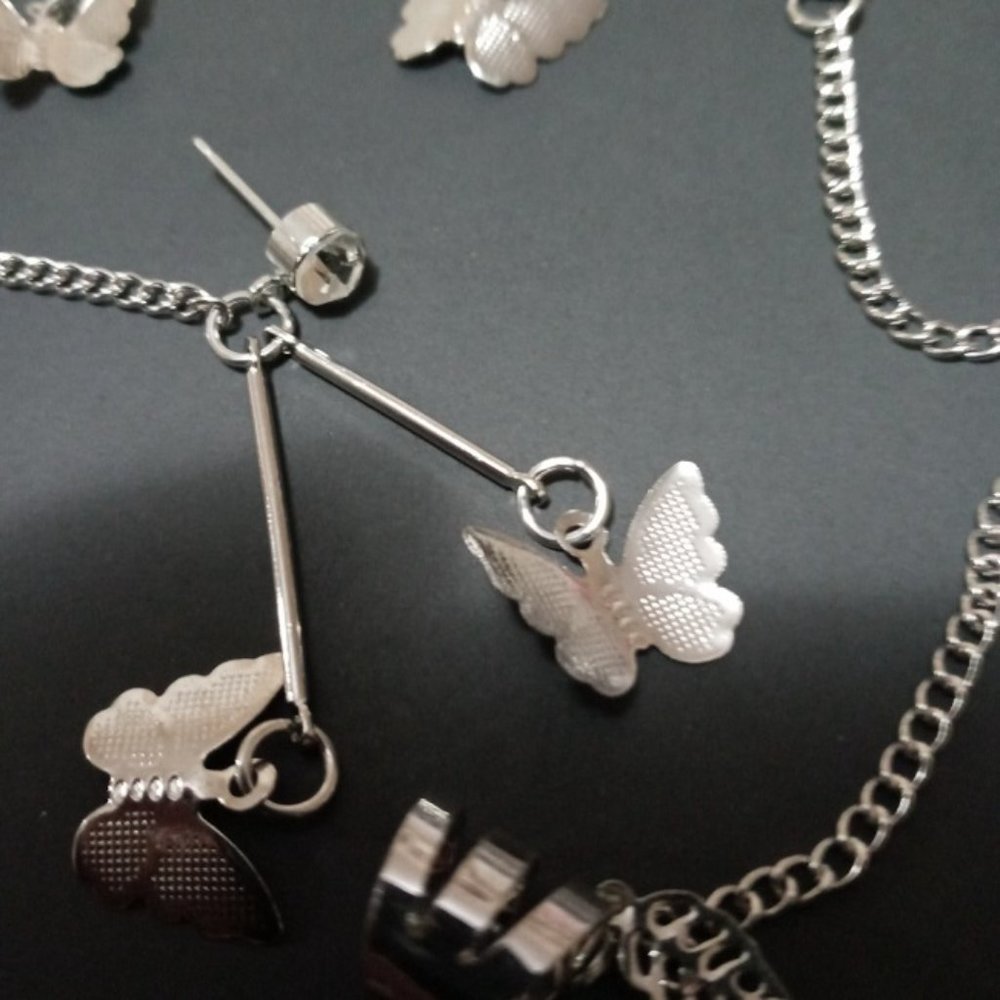 New Sexy Twin Butterfly Silver Punk Ear Cuffs⭐2Pk - Picture 2 of 4